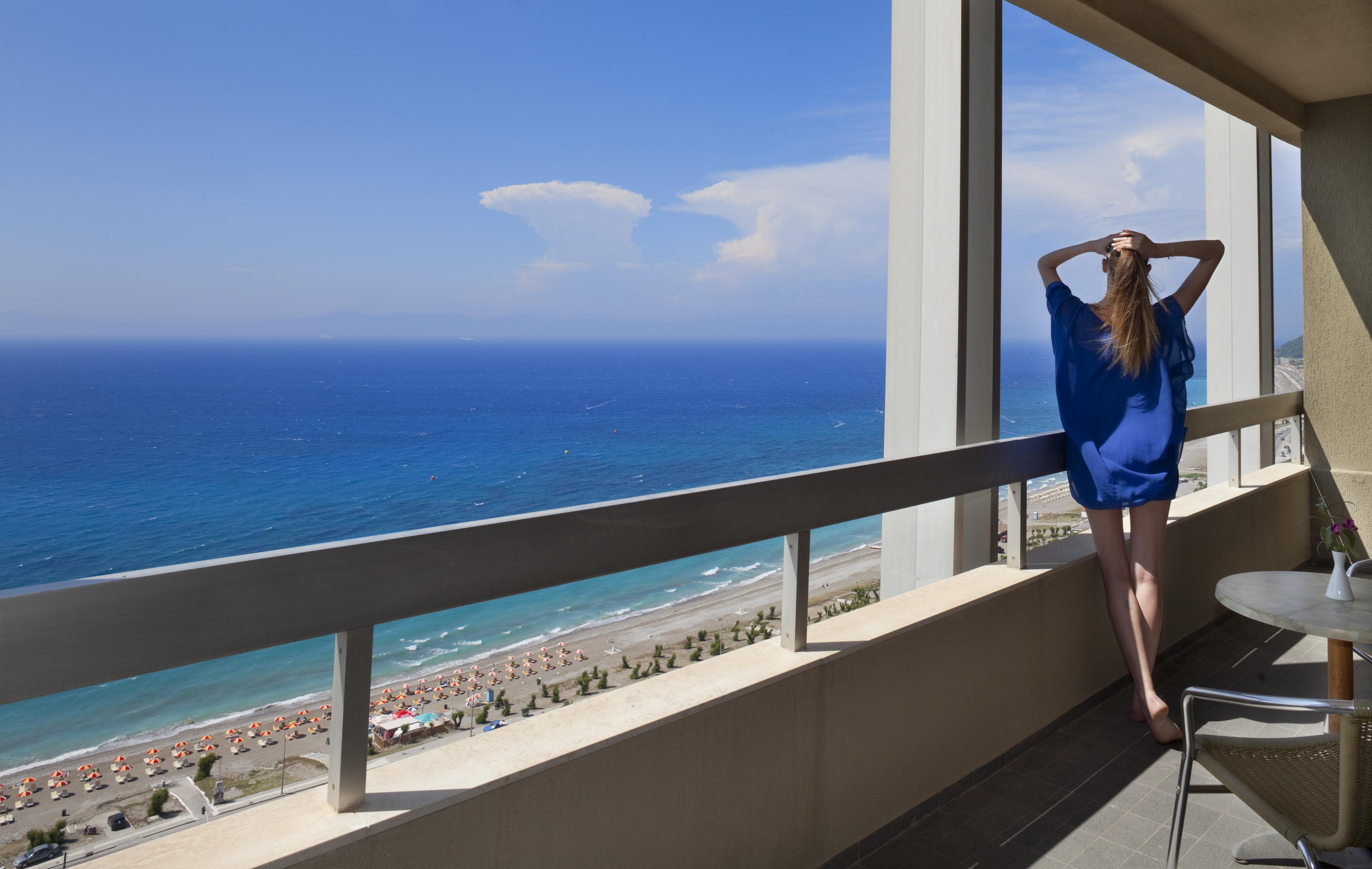 Rodos Palace Hotel Ixiá Kültér fotó A balcony