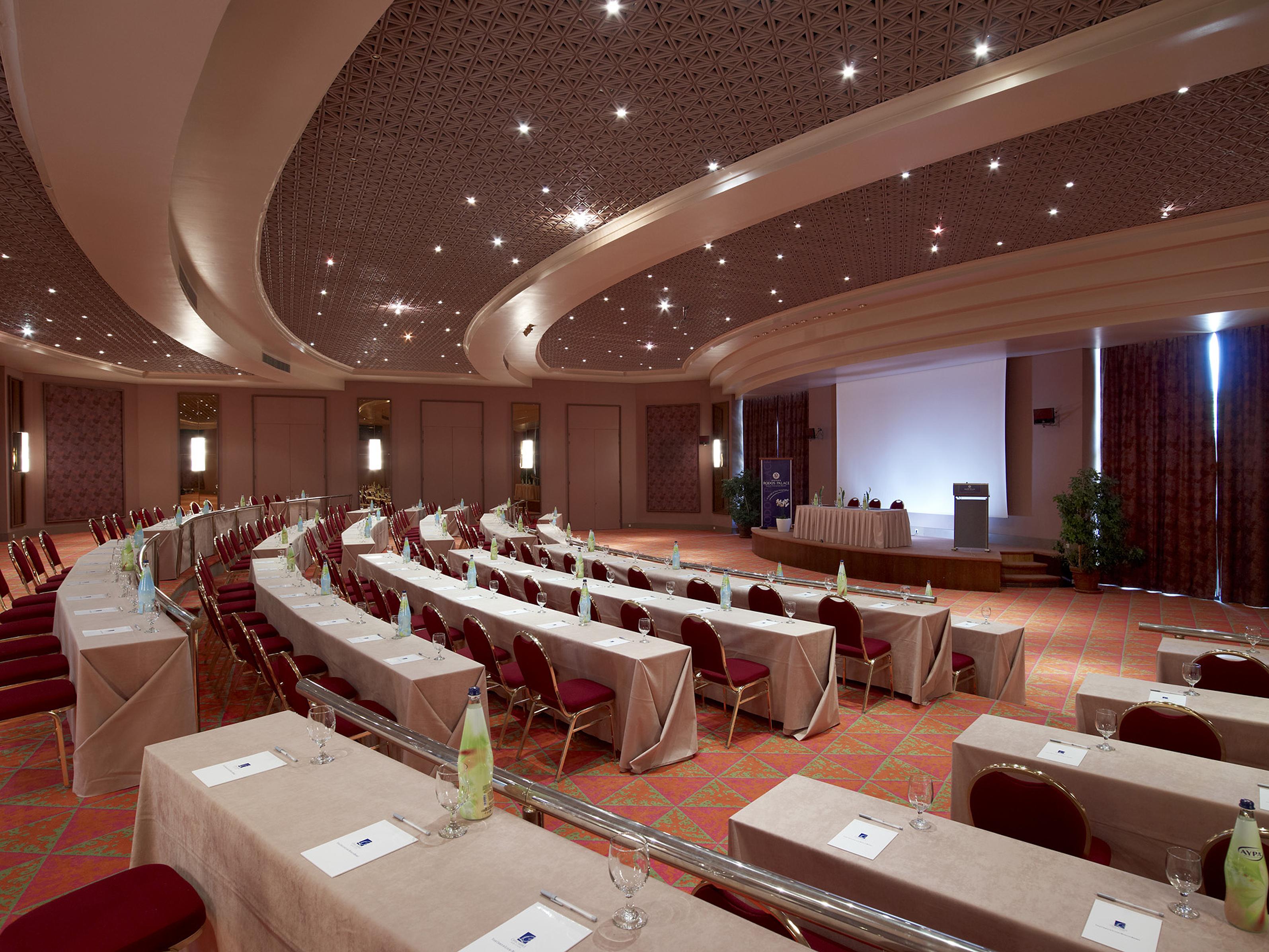 Rodos Palace Hotel Ixiá Kültér fotó The conference room of the InterContinental Vienna
