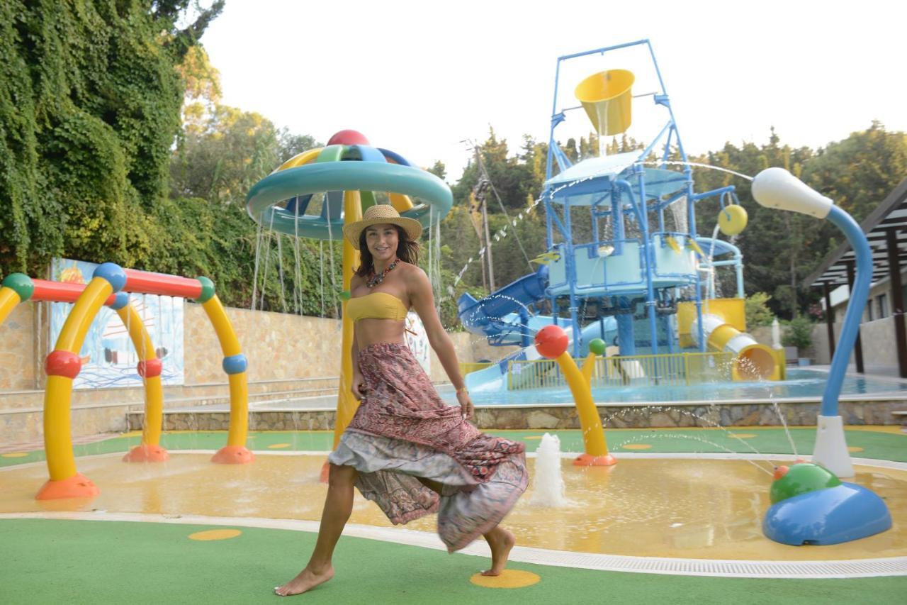 Rodos Palace Hotel Ixiá Kültér fotó Splash Island
